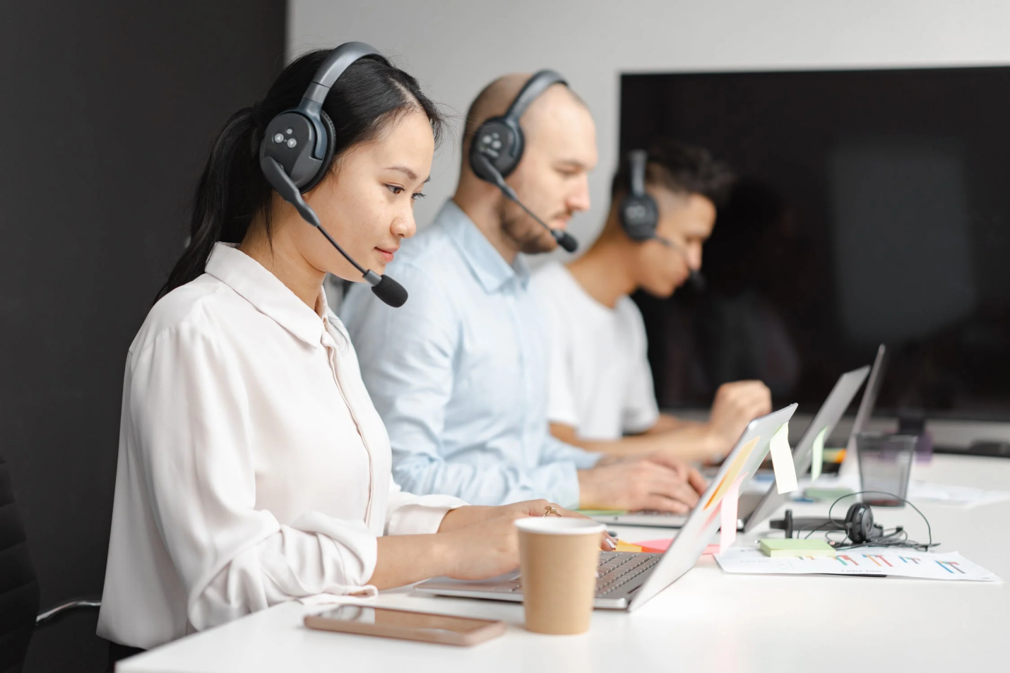 Read more about the article Callnovo Global Contact Center Cloud Communication CRM Platform Series